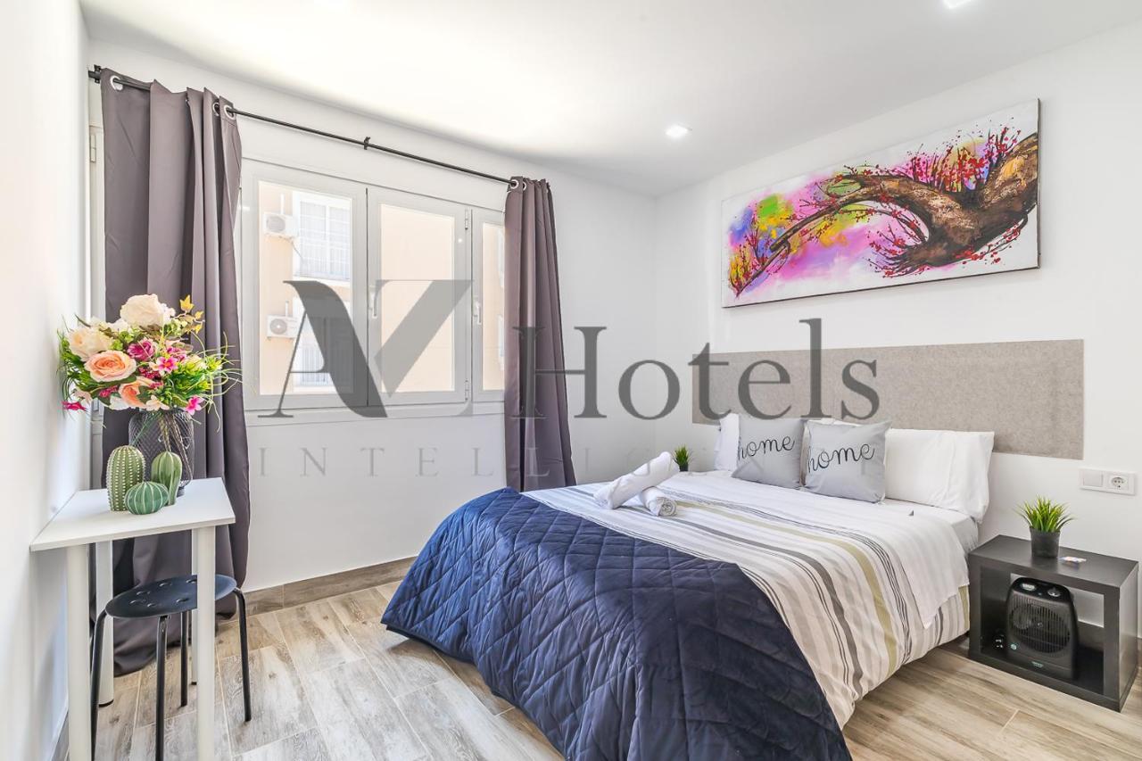 Ayz Silvela - Auto Check-In Property マラガ エクステリア 写真