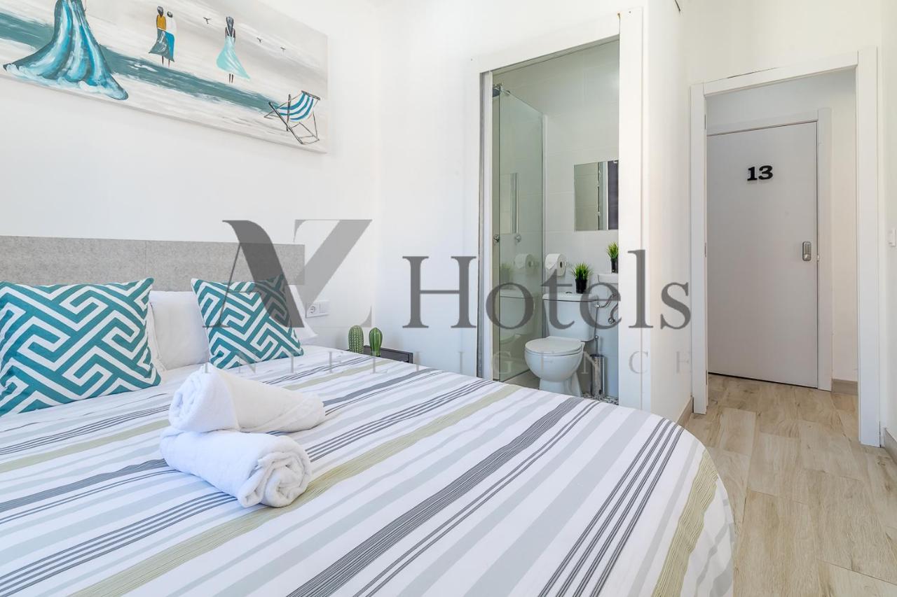 Ayz Silvela - Auto Check-In Property マラガ エクステリア 写真