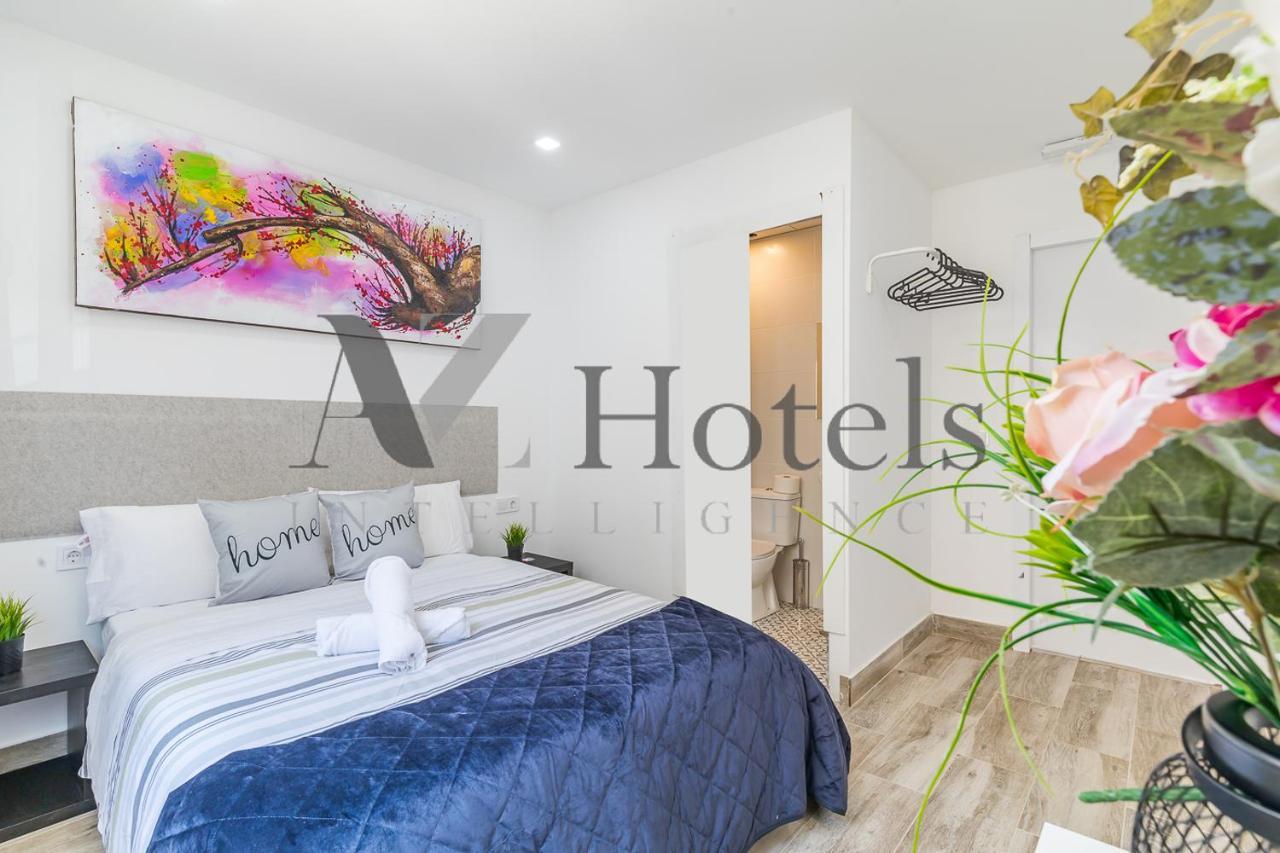 Ayz Silvela - Auto Check-In Property マラガ エクステリア 写真